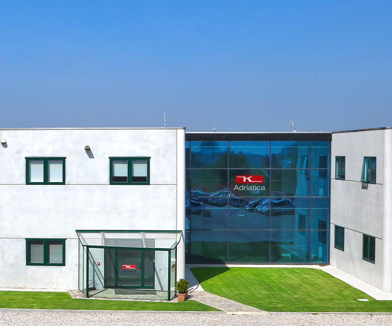 KAMAB 26 | Azienda